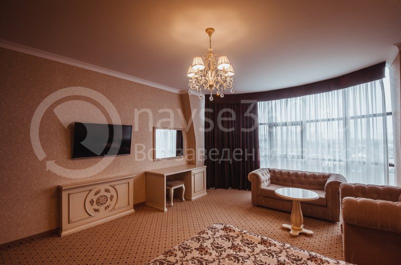 Резидент отель, номер 14