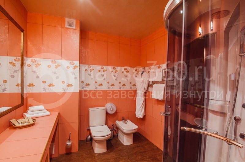 Резидент отель, номер 15