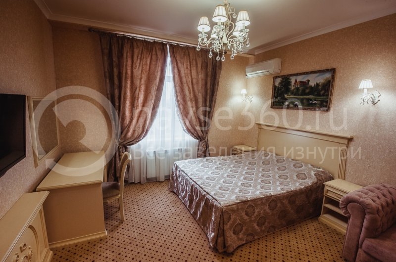 Резидент отель, номер 19